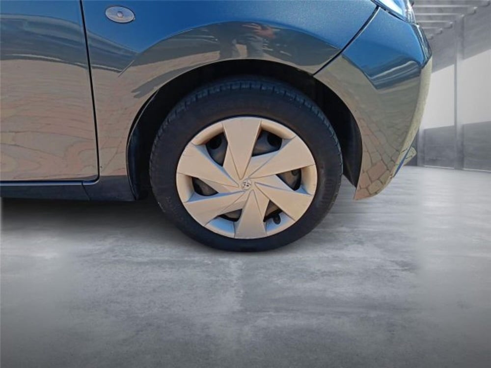 Toyota Aygo usata a Bari (8)