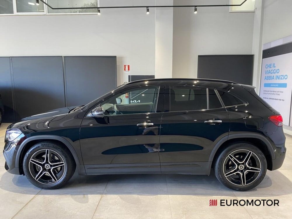 Mercedes-Benz GLA SUV usata a Bari (11)
