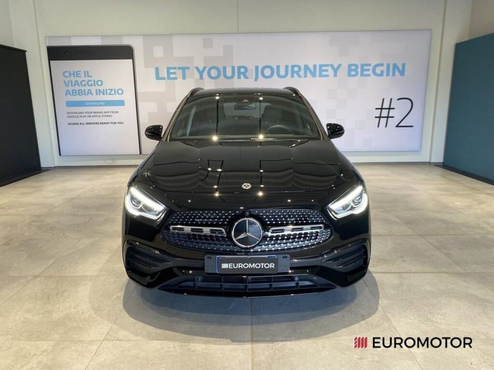 Mercedes-Benz GLA SUV usata a Bari (2)