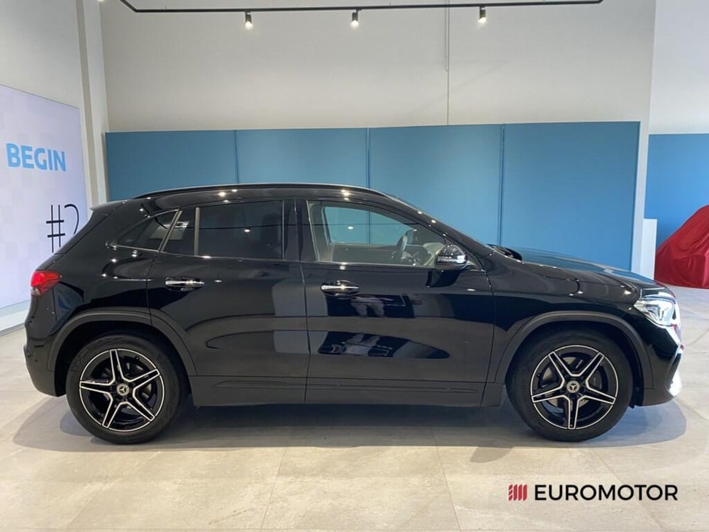 Mercedes-Benz GLA SUV usata a Bari (6)