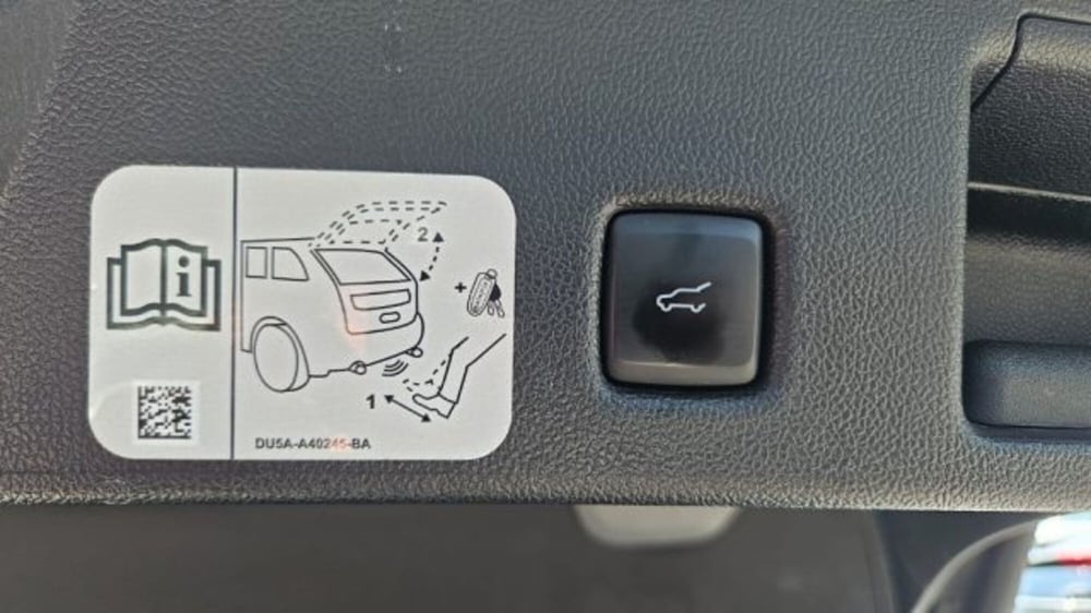 Ford Kuga usata a Lucca (18)