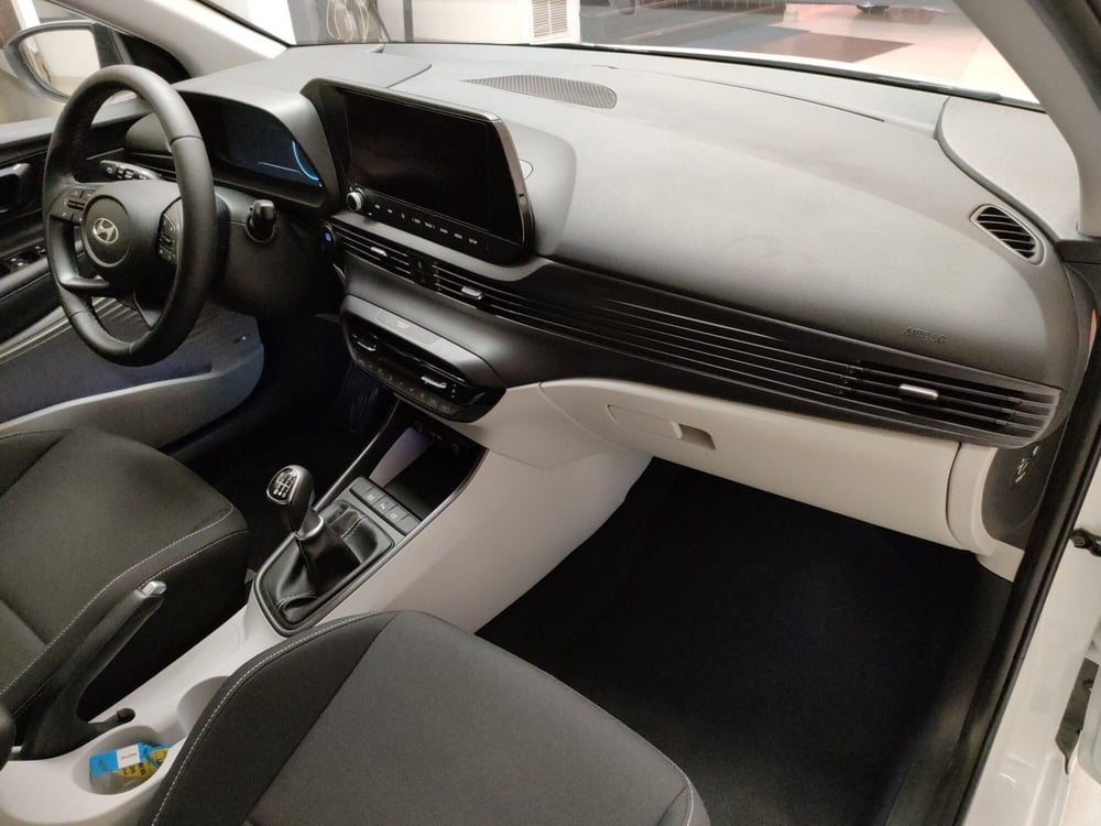 Hyundai i20 nuova a L'Aquila (12)