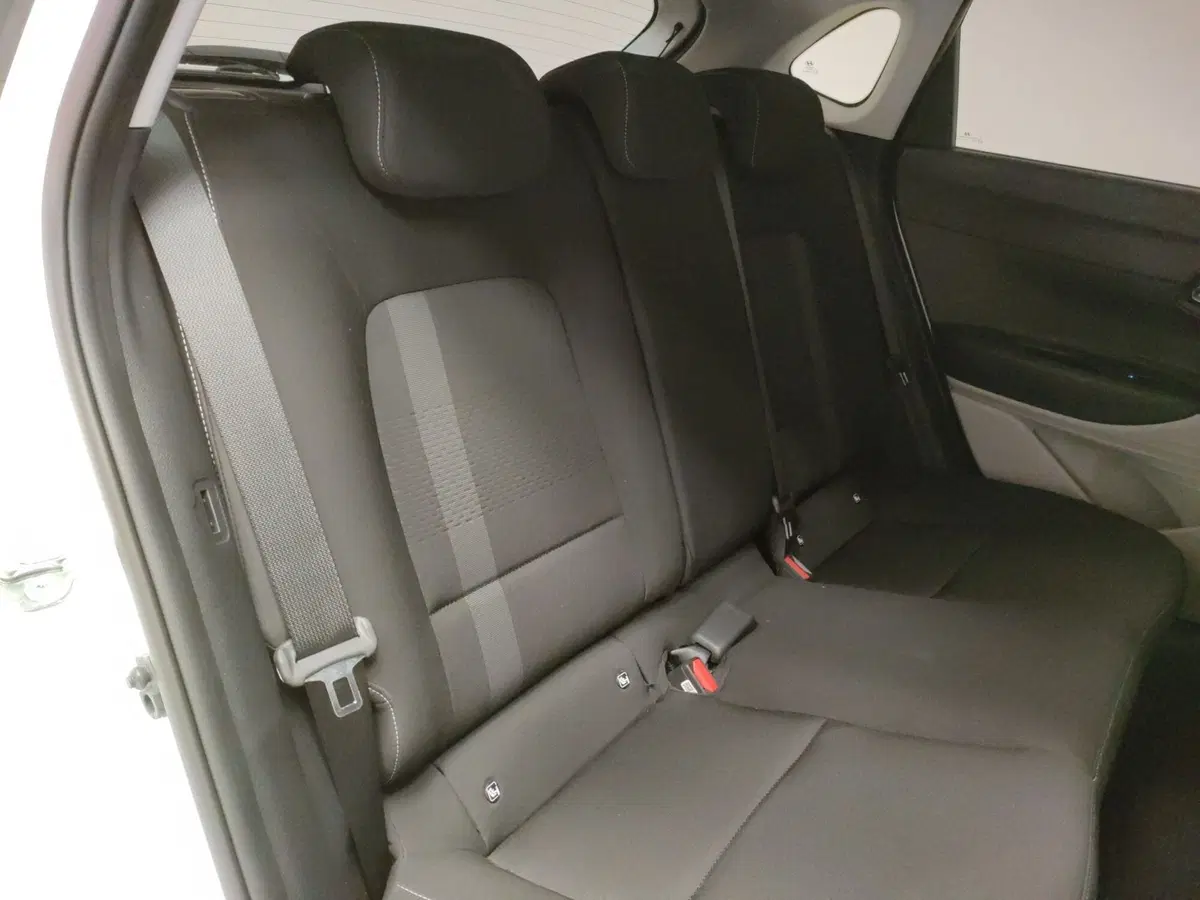 Hyundai i20 nuova a L'Aquila (14)