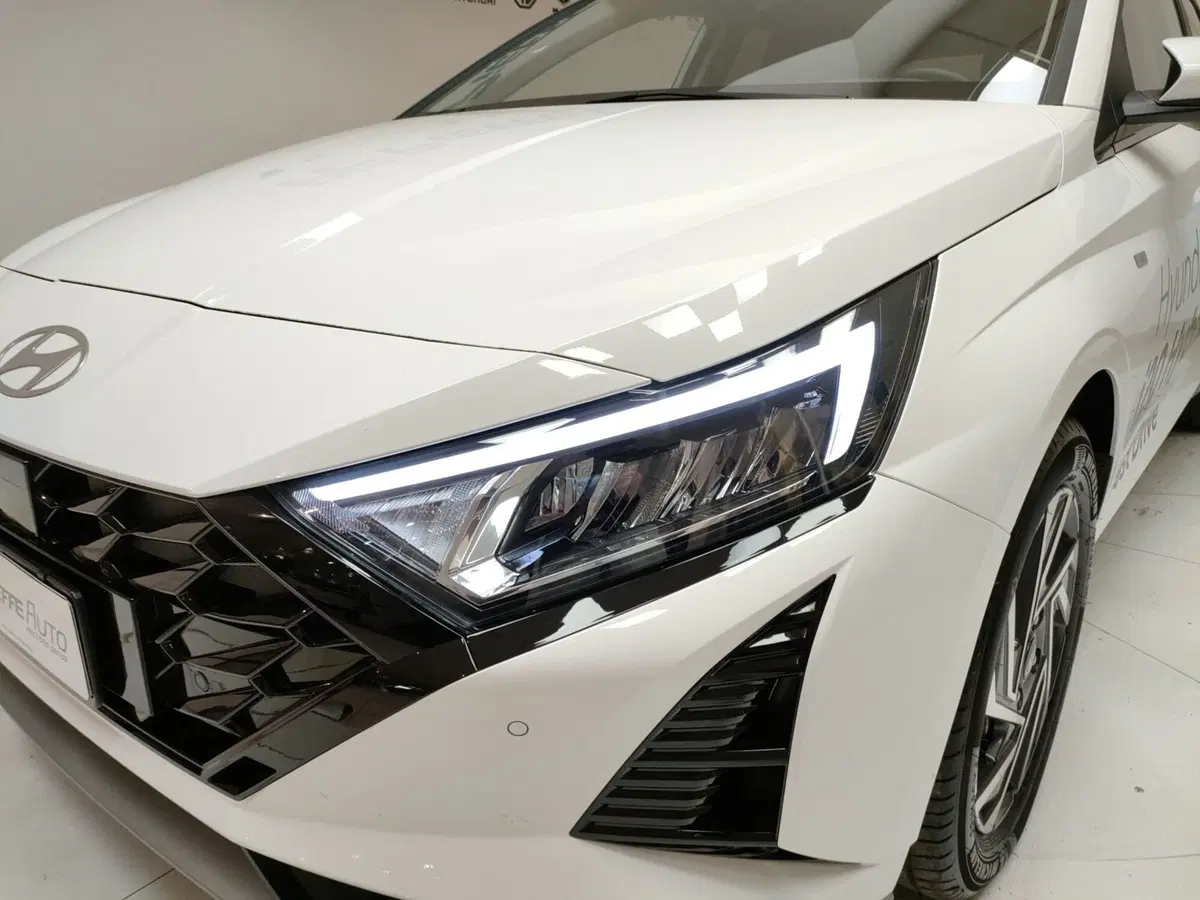 Hyundai i20 nuova a L'Aquila (8)