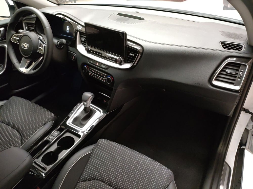 Kia XCeed nuova a Teramo (12)