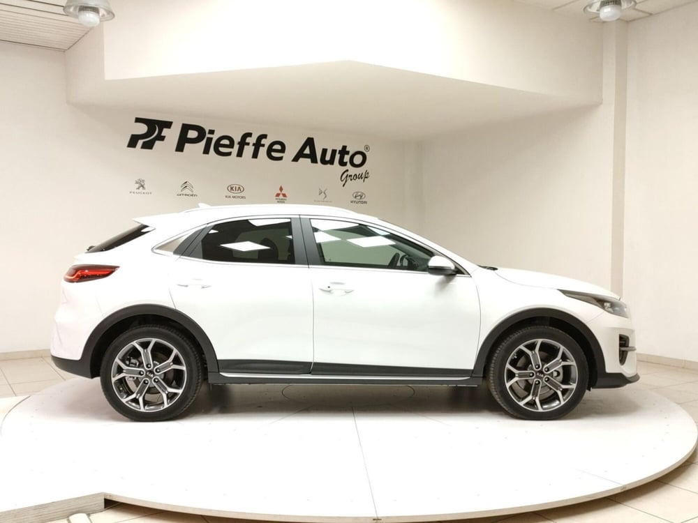 Kia XCeed nuova a Teramo (5)