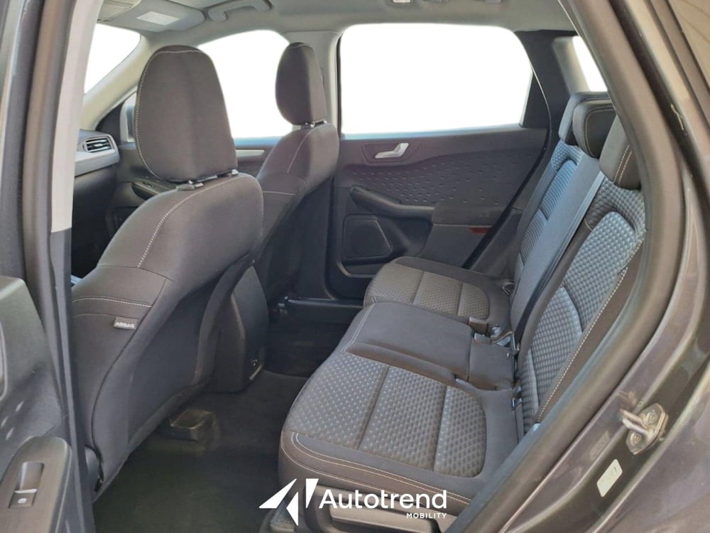 Ford Kuga usata a Bari (14)