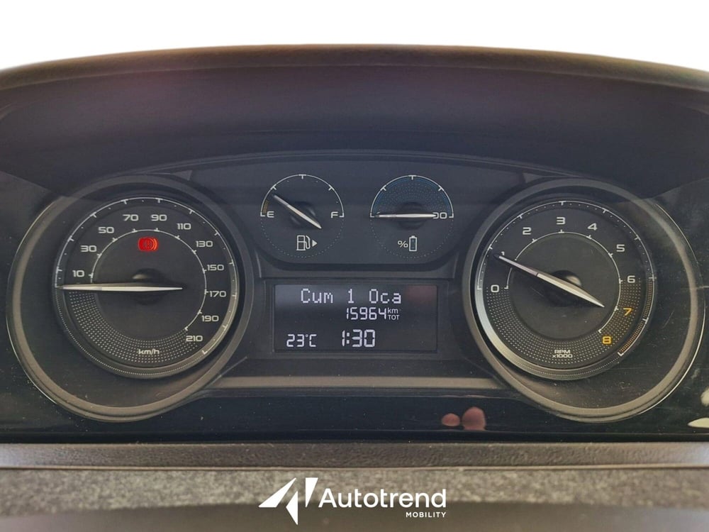 Lancia Ypsilon usata a Bari (10)