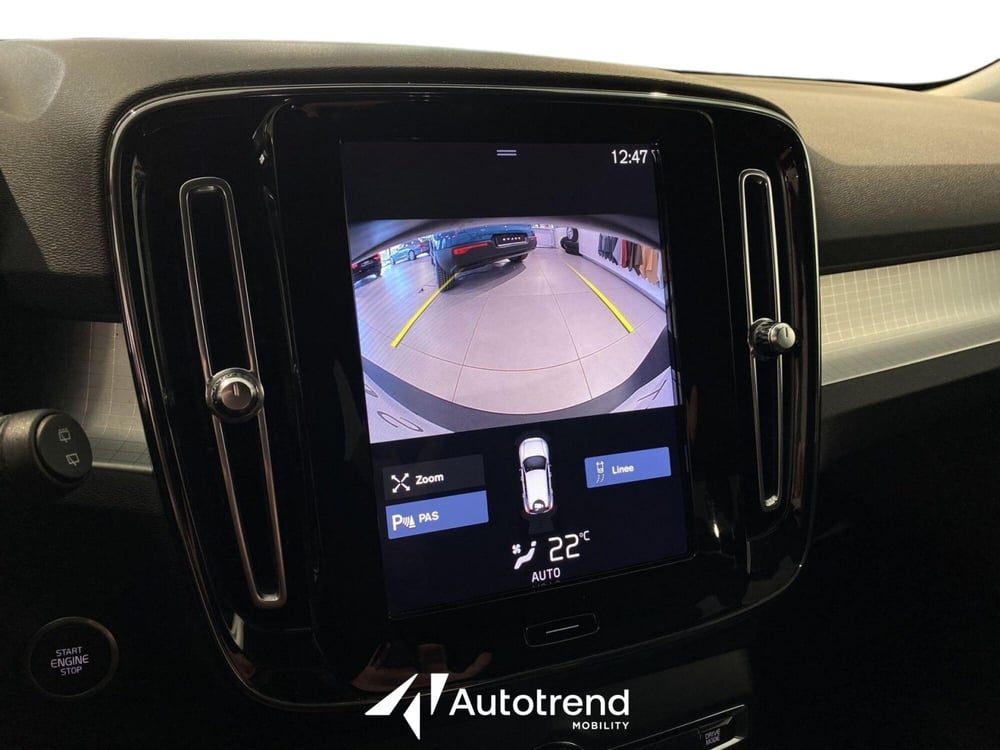 Volvo XC40 usata a Bari (14)