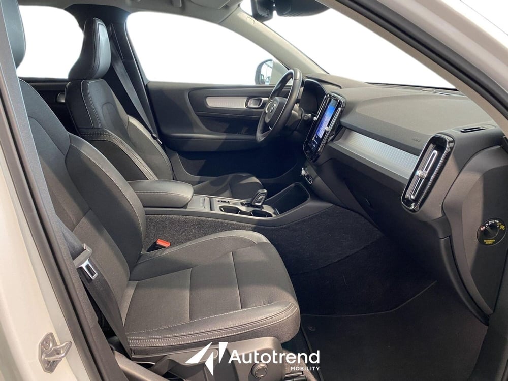Volvo XC40 usata a Bari (6)