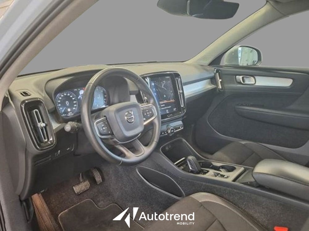 Volvo XC40 usata a Bari (4)