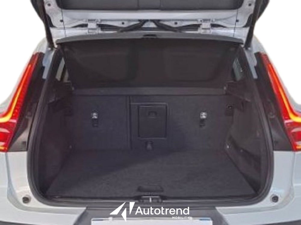 Volvo XC40 usata a Bari (6)