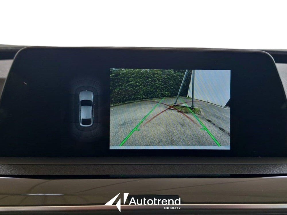 BMW Serie 6 Gran Turismo usata a Bari (11)
