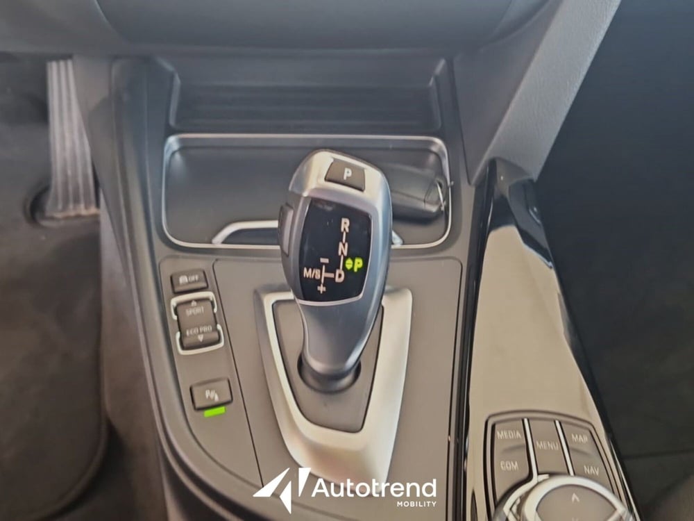 BMW Serie 6 Gran Turismo usata a Bari (13)