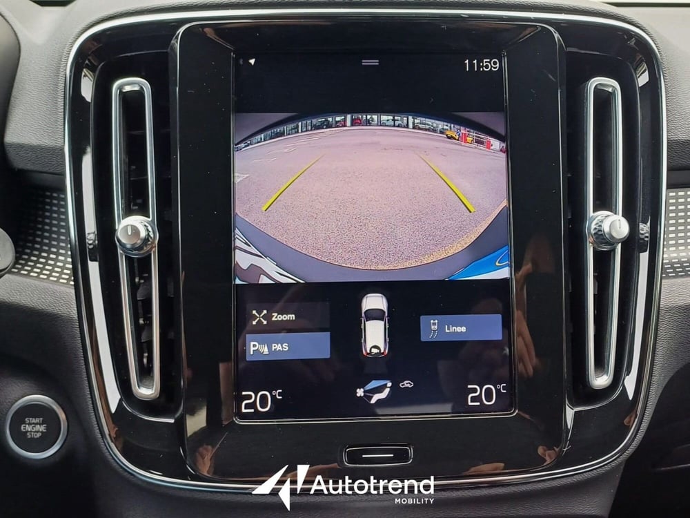 Volvo XC40 usata a Bari (10)