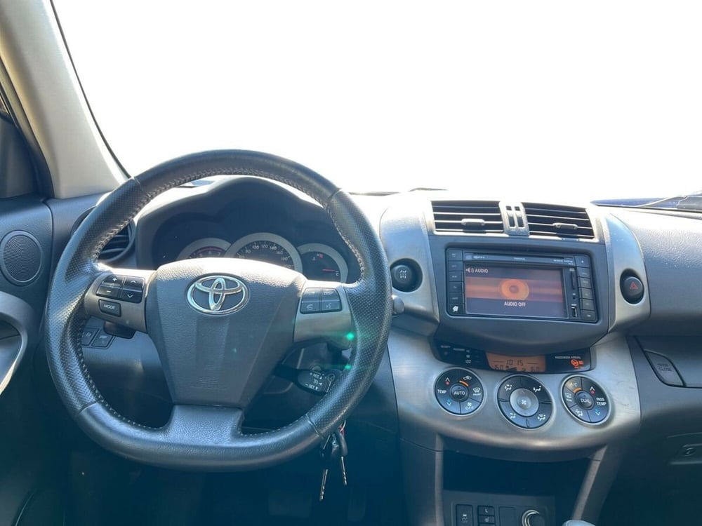 Toyota Rav4 usata a Sondrio (8)