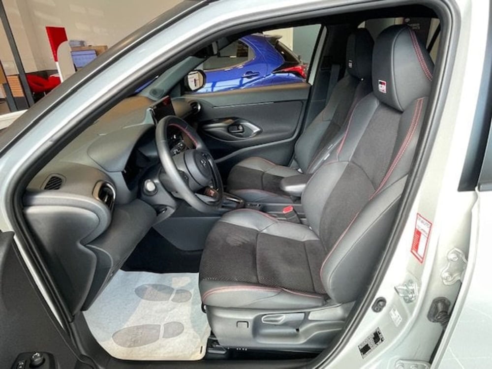 Toyota Yaris Cross usata a Como (11)