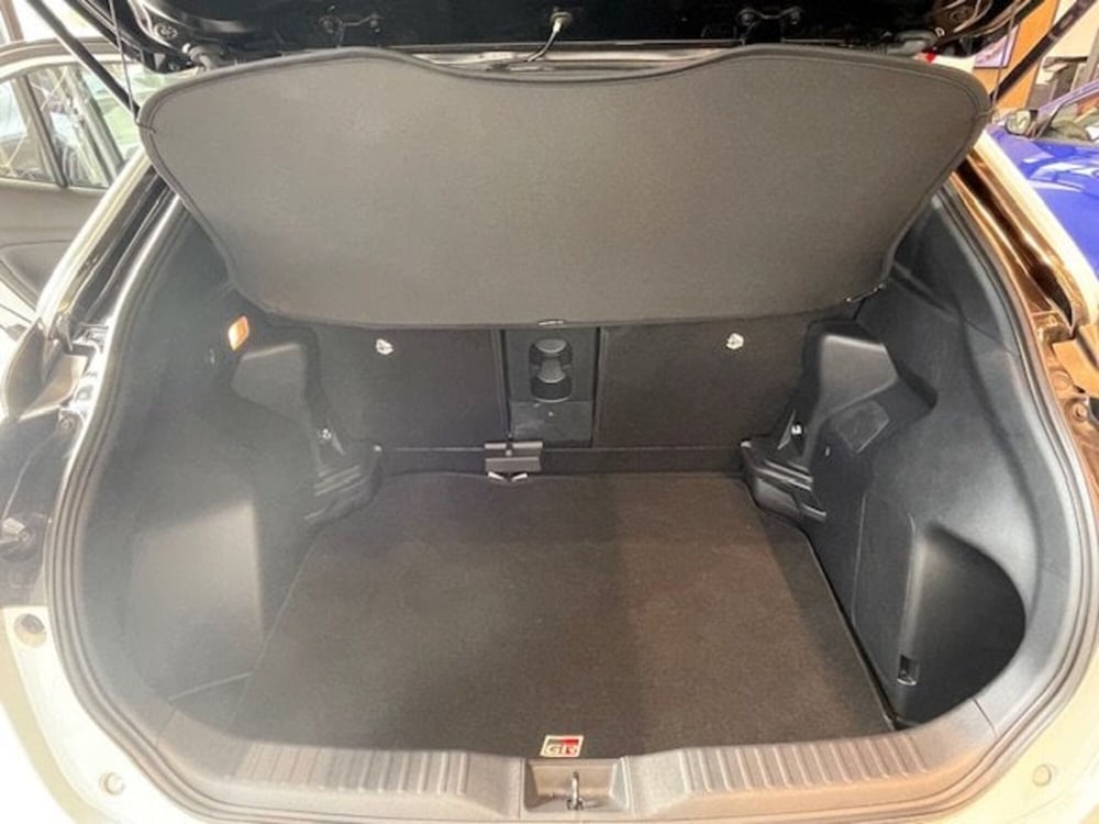 Toyota Yaris Cross usata a Como (13)