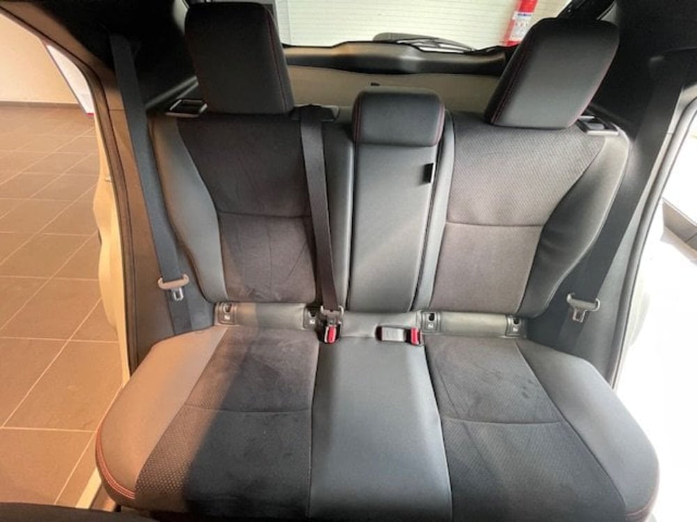 Toyota Yaris Cross usata a Como (8)
