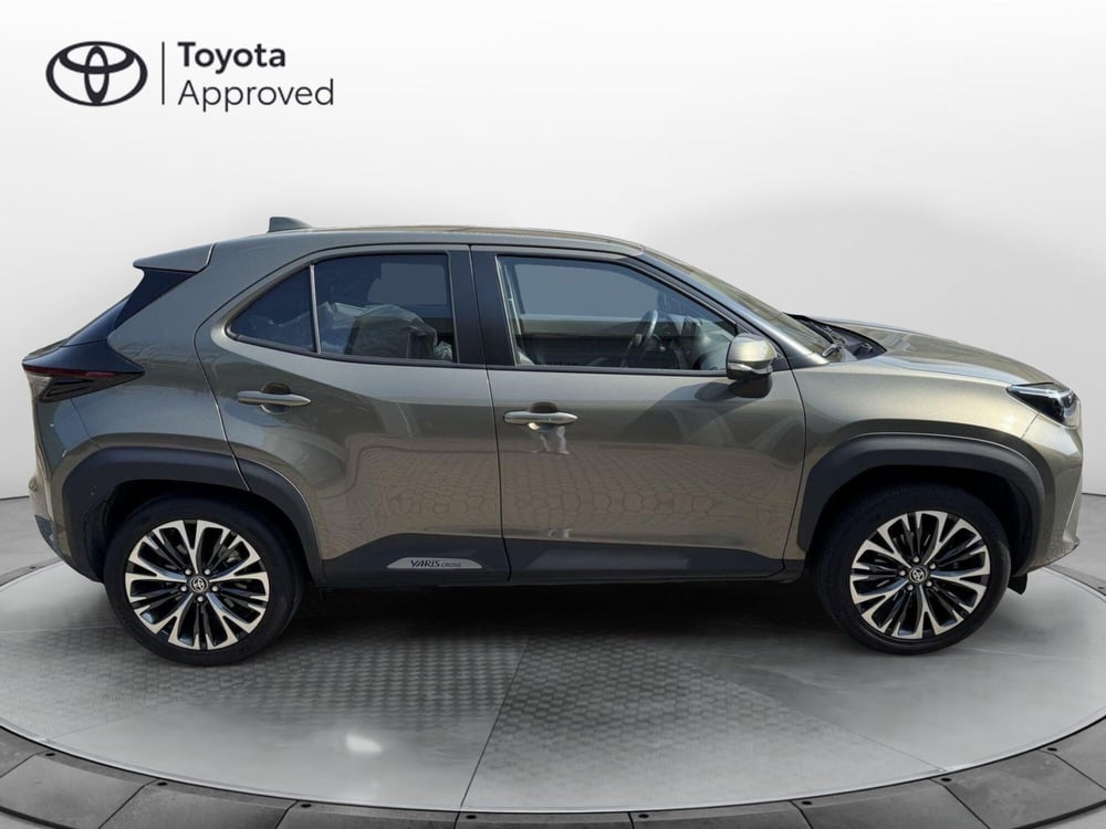 Toyota Yaris Cross usata a Como (10)