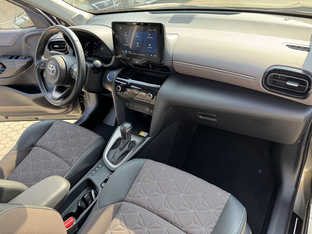 Toyota Yaris Cross usata a Como (6)