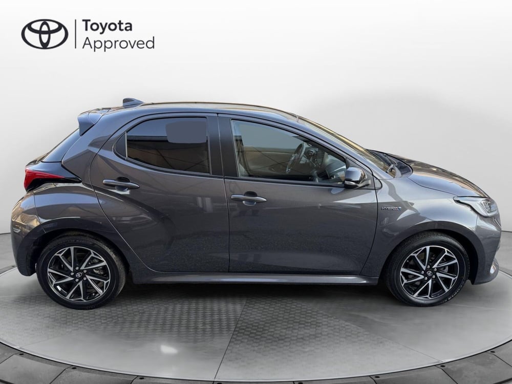 Toyota Yaris usata a Como (12)