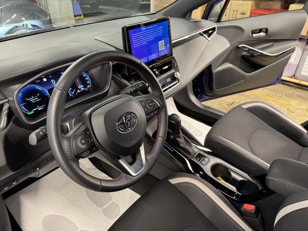 Toyota Corolla Touring Sports usata a Como (10)