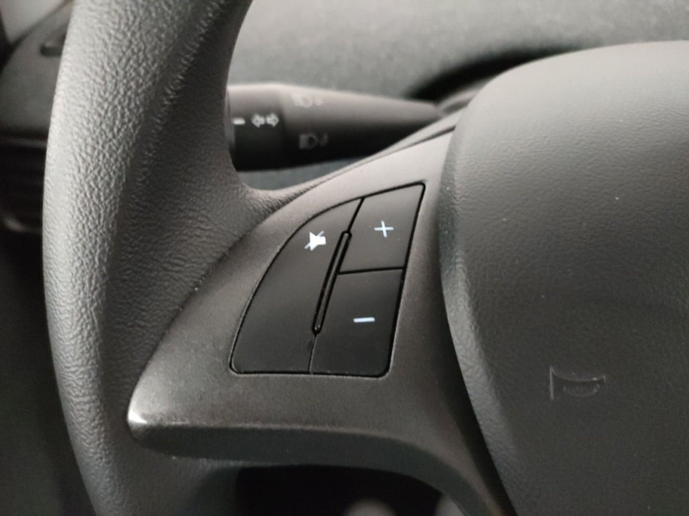 Lancia Ypsilon usata a Roma (16)