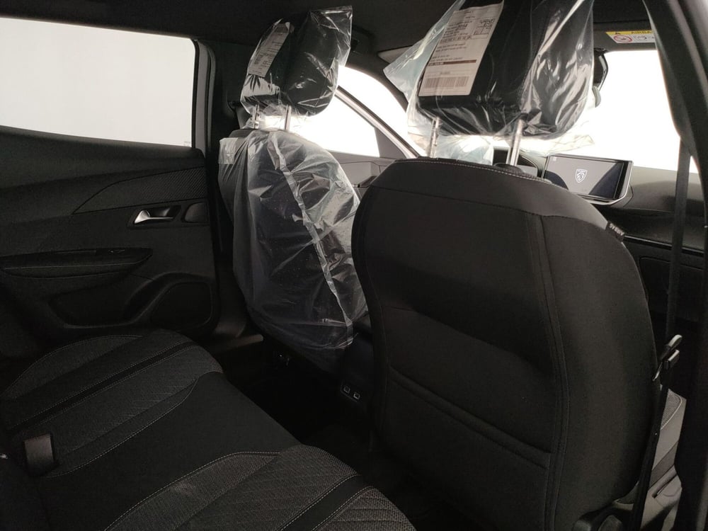 Peugeot 2008 nuova a Caserta (13)