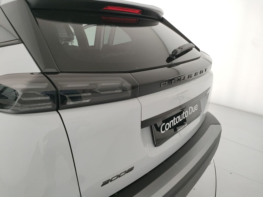 Peugeot 2008 nuova a Caserta (9)