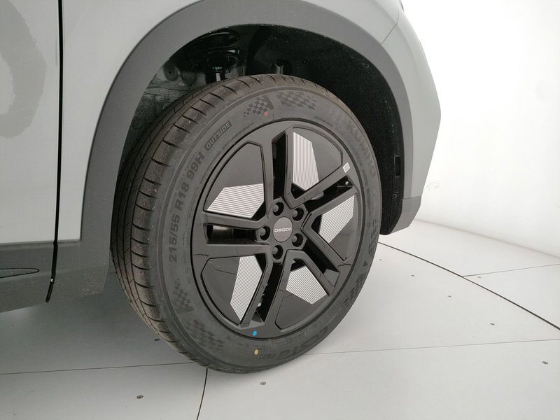 Omoda Omoda 5 nuova a Caserta (16)