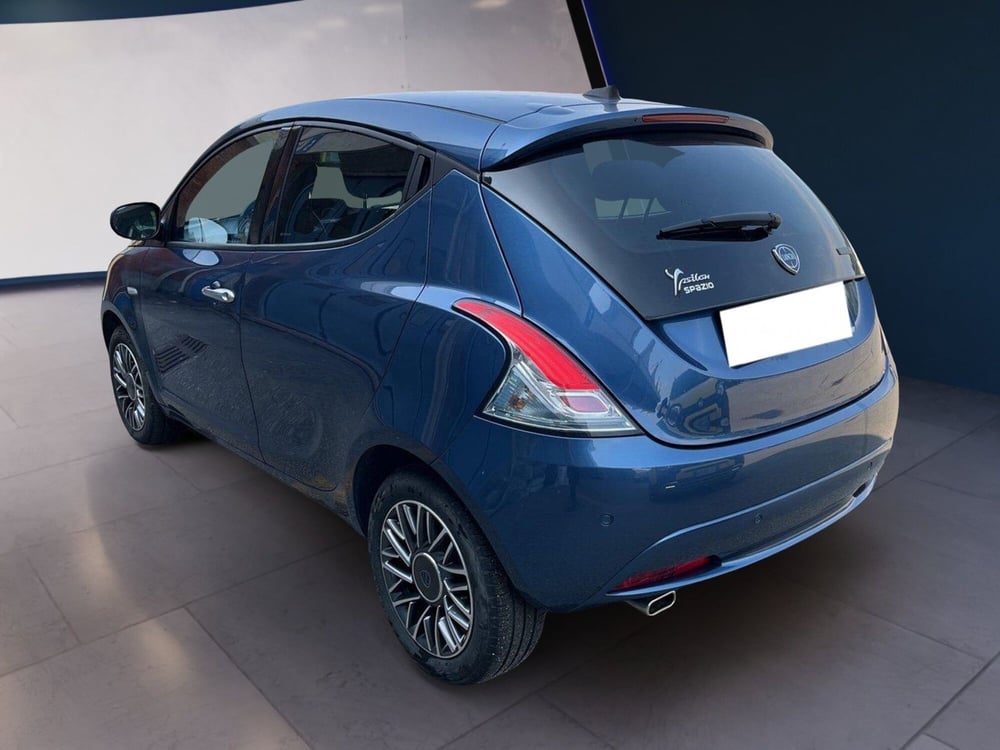Lancia Ypsilon usata a Torino (5)