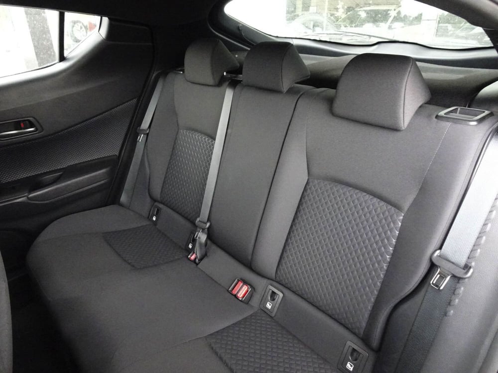 Toyota Toyota C-HR usata a Treviso (12)
