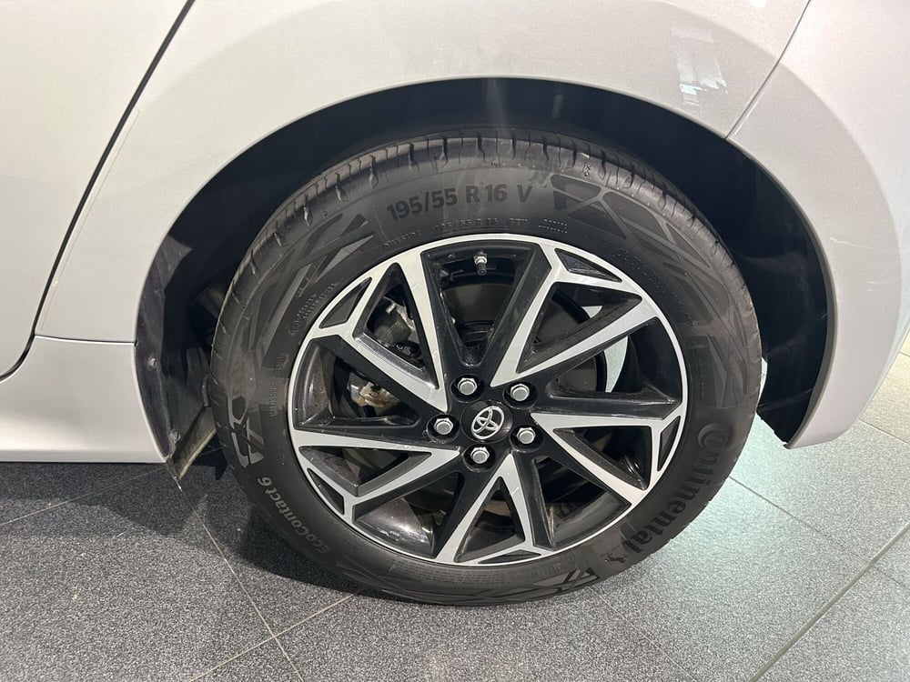 Toyota Yaris usata a Milano (15)