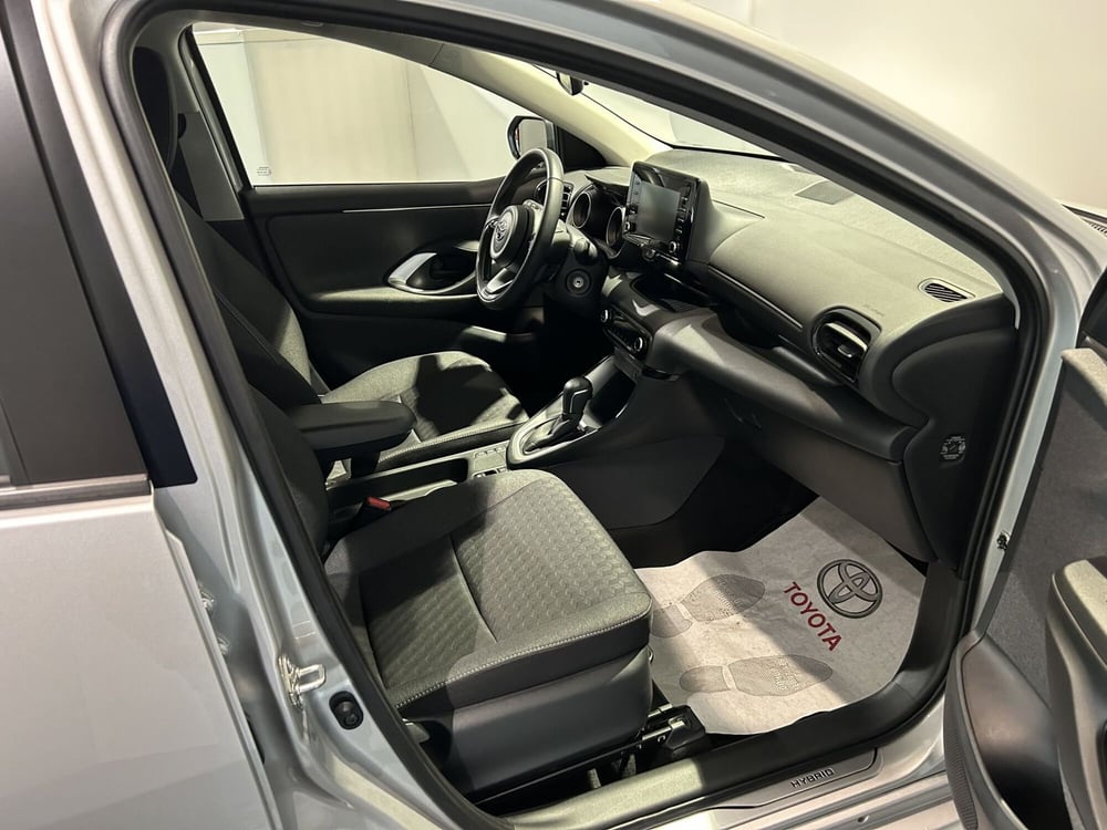 Toyota Yaris usata a Milano (7)