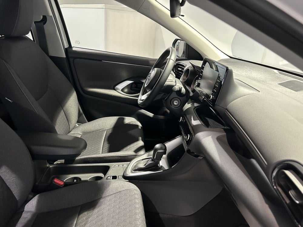 Toyota Yaris usata a Milano (8)