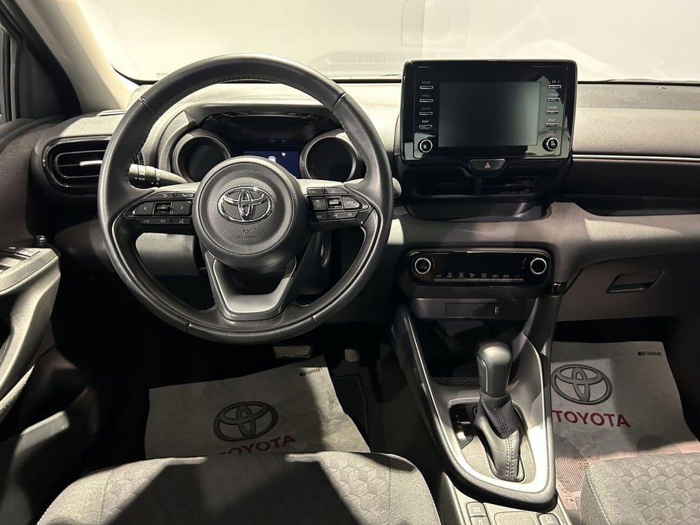 Toyota Yaris usata a Milano (9)