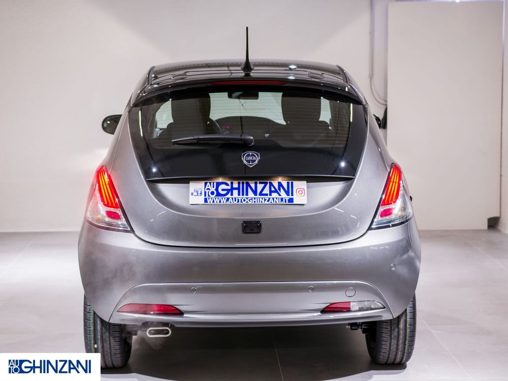 Lancia Ypsilon usata a Bergamo (5)