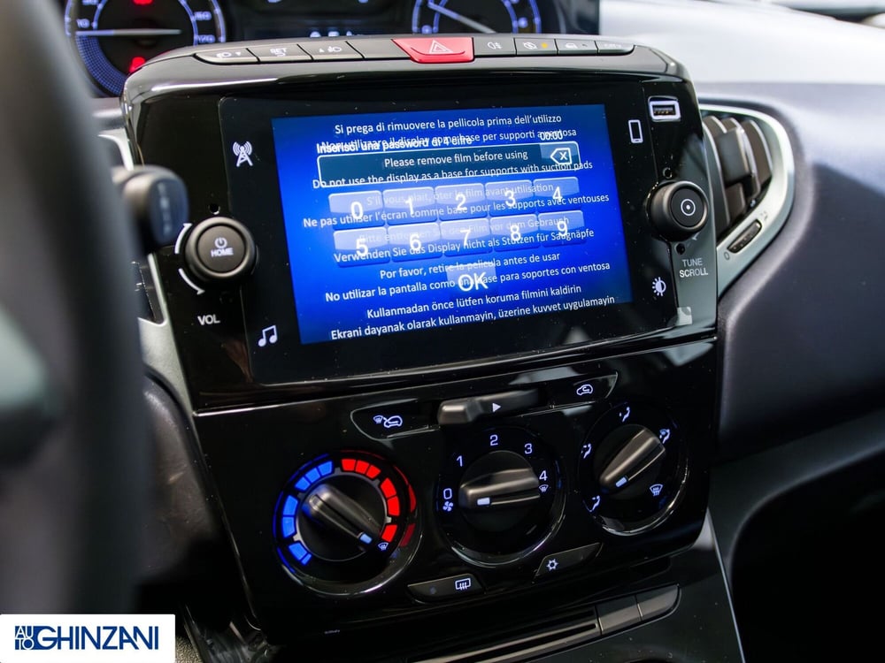 Lancia Ypsilon usata a Bergamo (13)