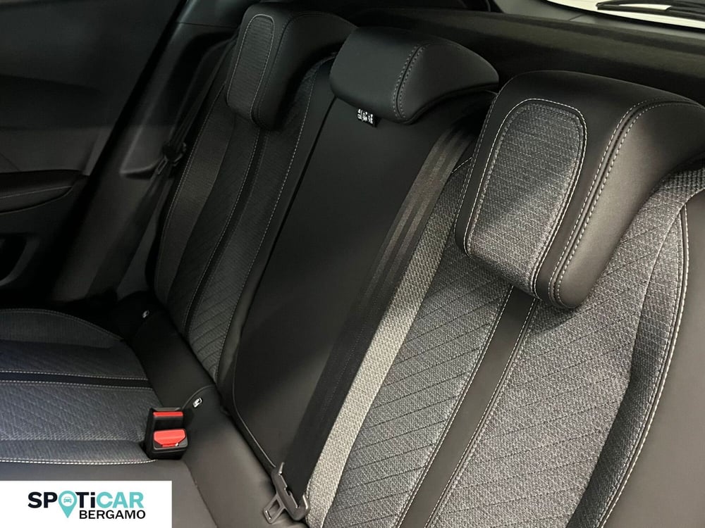 Peugeot 2008 nuova a Bergamo (8)