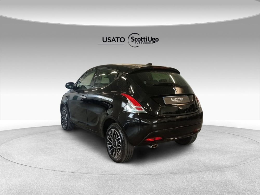 Lancia Ypsilon usata a Siena (4)