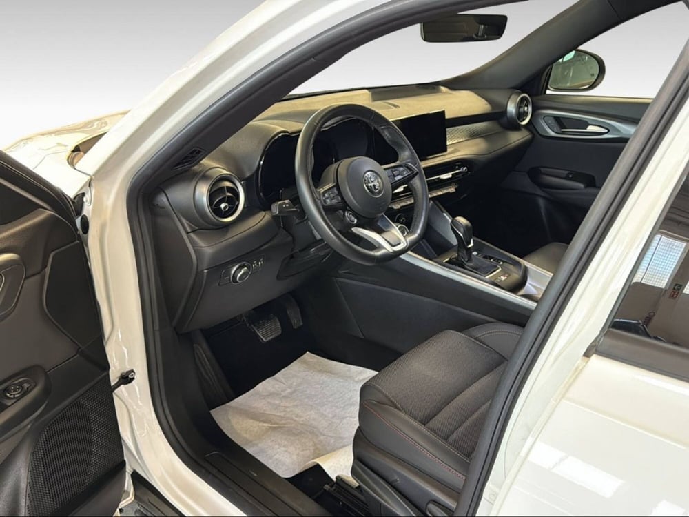 Alfa Romeo Tonale usata a Siena (10)