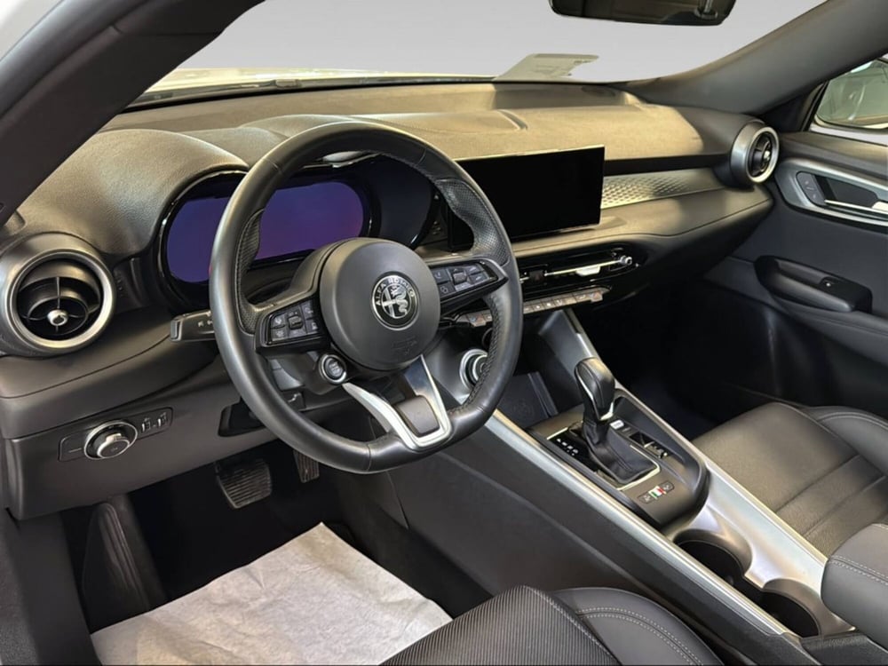 Alfa Romeo Tonale usata a Siena (12)