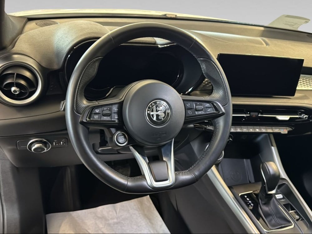 Alfa Romeo Tonale usata a Siena (13)