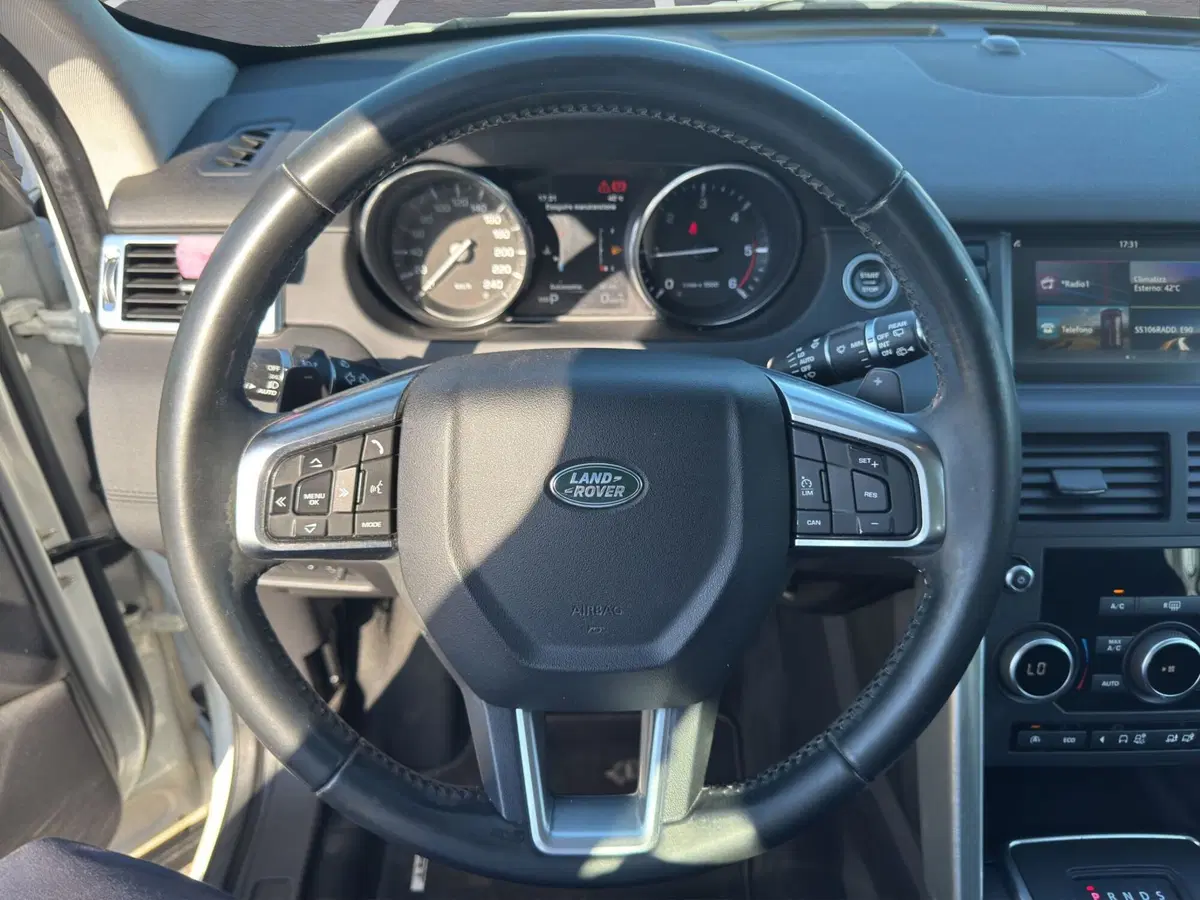 Land Rover Discovery Sport usata a Cosenza (10)