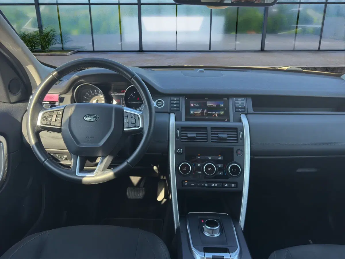 Land Rover Discovery Sport usata a Cosenza (16)