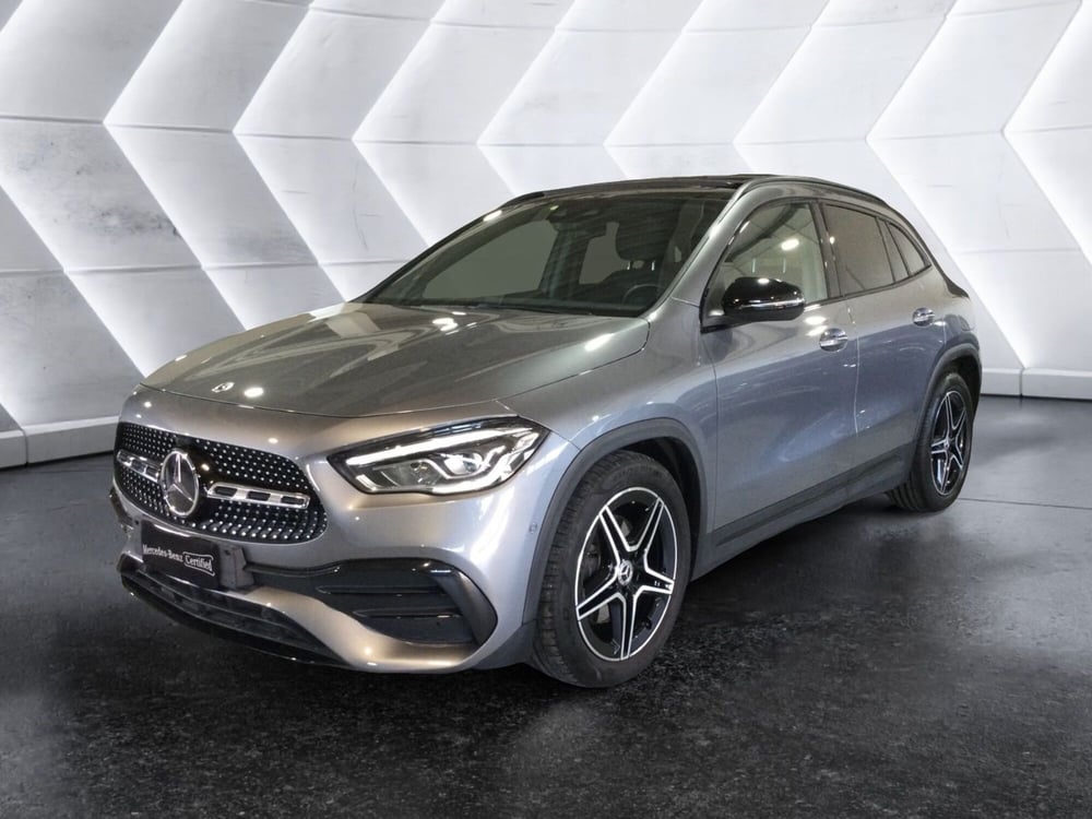 Mercedes-Benz GLA SUV usata a Caserta