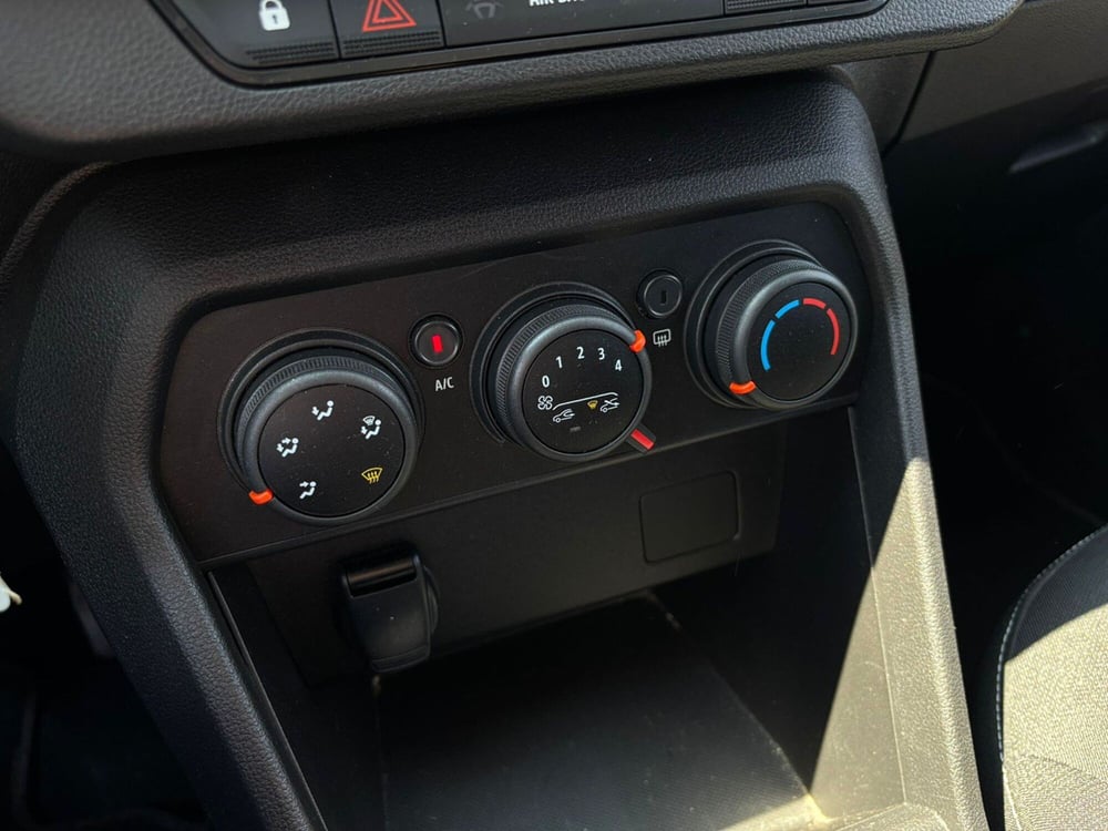 Dacia Sandero Stepway usata a Pavia (8)