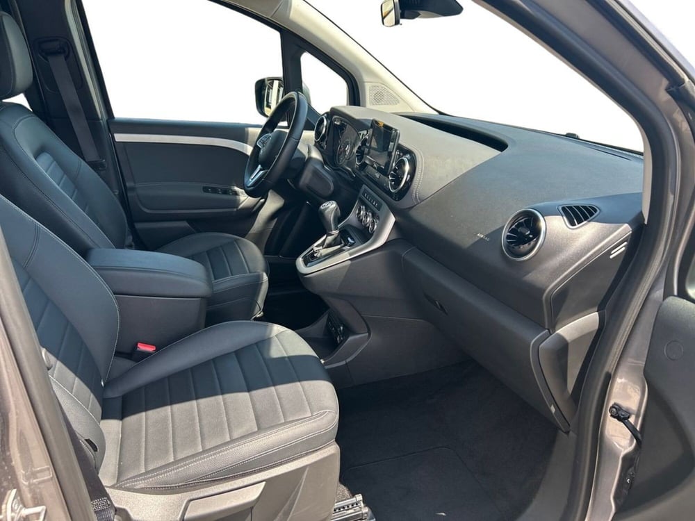 Mercedes-Benz Classe T usata a Milano (15)