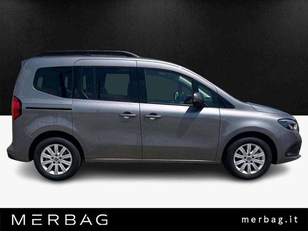 Mercedes-Benz Classe T usata a Milano (5)